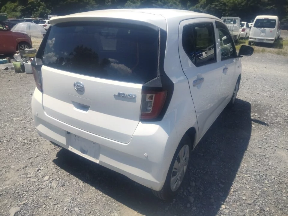 Daihatsu Mira e:S LA350S 2021